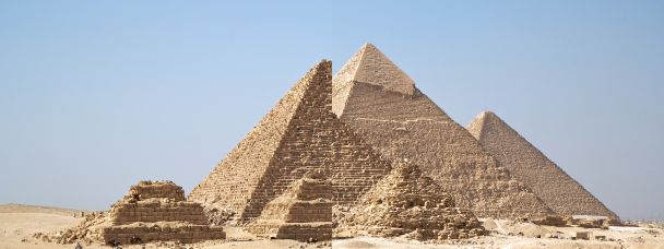Gizah pyramids resized by tool, accounting for gap
